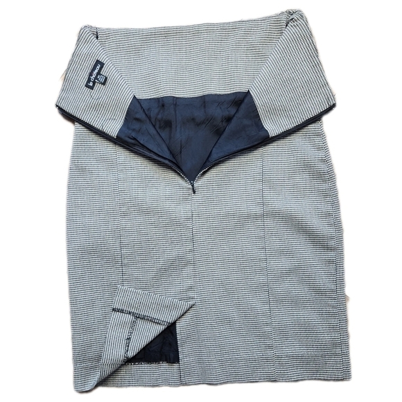 Le Chateau black and white pencil skirt Size 1/2 - Picture 2 of 4